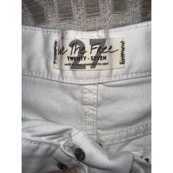 Free People We The Free Sofia White Distressed Denim Shorts Size 27 Hem - Picture 7 of 8